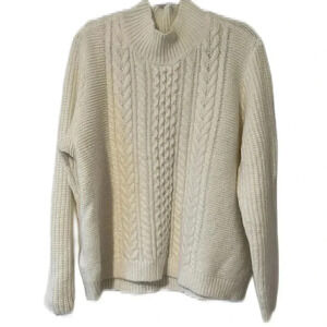 Loft Plus beautiful white sweater, size 16/18